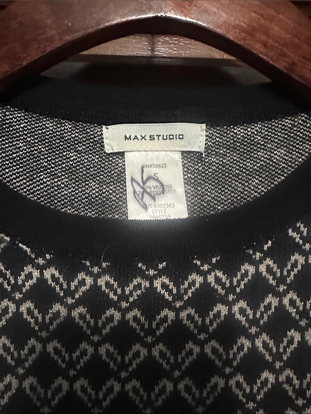 Black and White Knit Fit-and-Flare Dress with Tie Waist - Picture 3 of 4